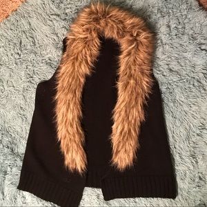 BB Dakota Sweater Vest